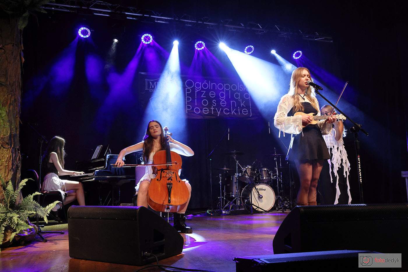 561161781_1128819935895732_7489838713429679712_n