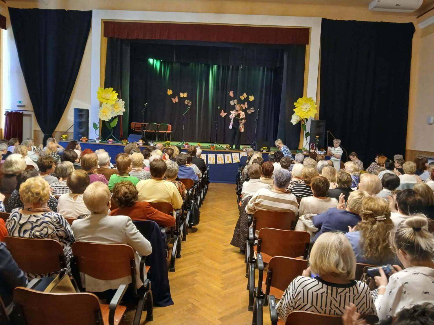 44120257-b20a-430d-9069-dec4bf524f75